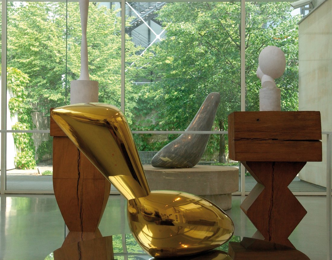 Sculptures dans l'atelier Brancusi