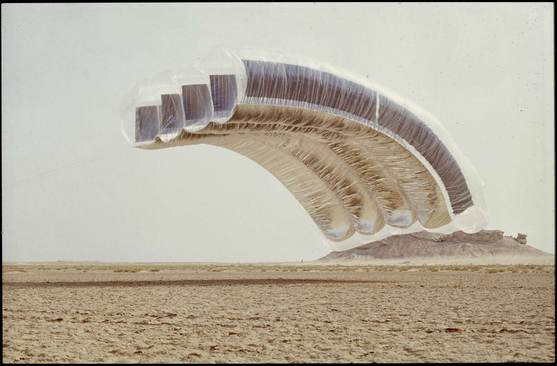 Graham Stevens "Desert Cloud", 1972-2004 - visuel de l'œuvre 