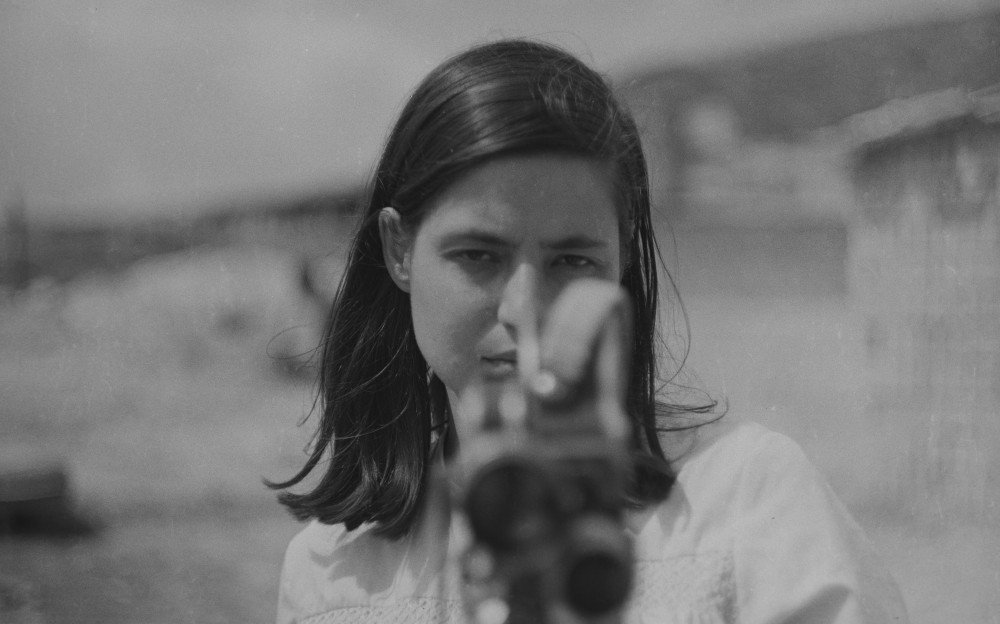 Potrait en noir et blanc de la cinéaste colombienne Marta Rodríguez