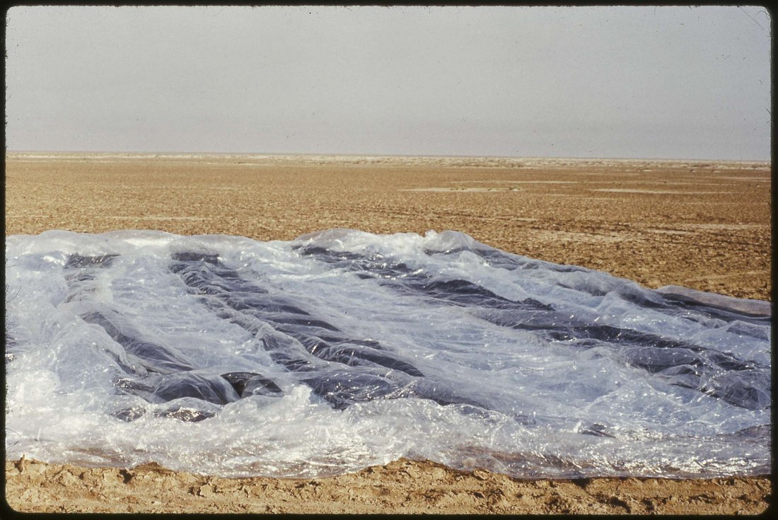 Graham Stevens "Desert Cloud", 1972-2004 - visuel de l'œuvre 