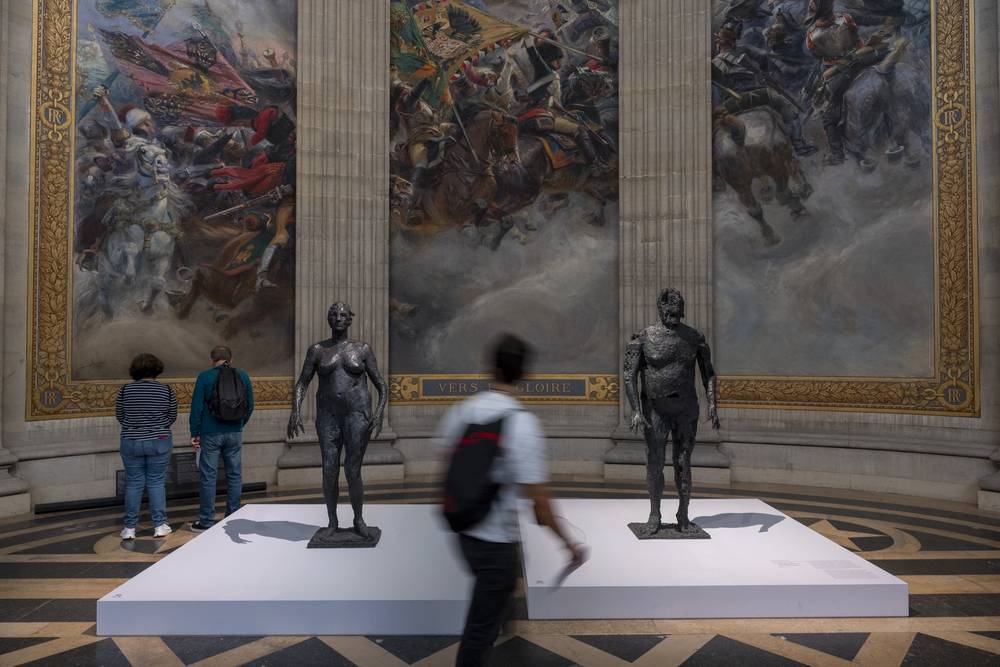 Vue de l'exposition "Vies minuscules", Panthéon x Centre Pompidou