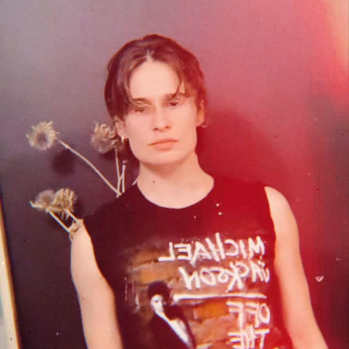 Portrait de Christine and the Queens en showcase au Centre Pompidou Paris, soirée "Because Beaubourg" avec Because Music