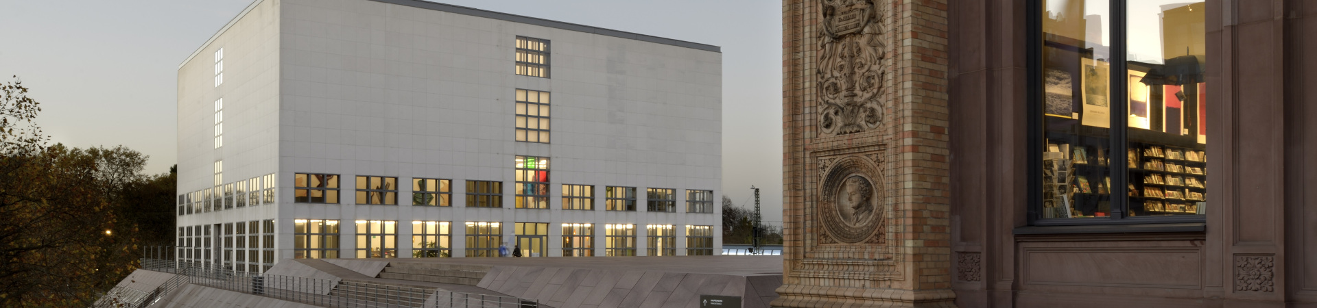 Hamburger Kunsthalle : détail de la Galerie der Gegenwart faisant face au bâtiment historique