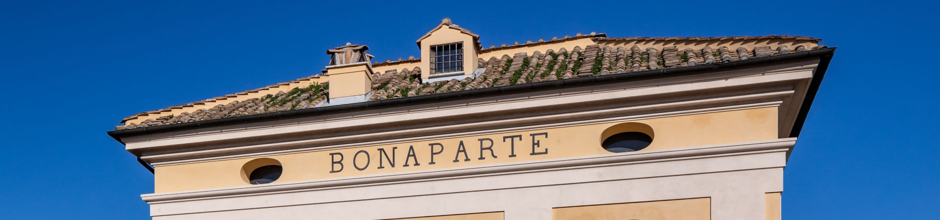 Palazzo Bonaparte, Rome, partenaire du programme Constellation, Centre Pompidou : détail de la façade arrière du palais